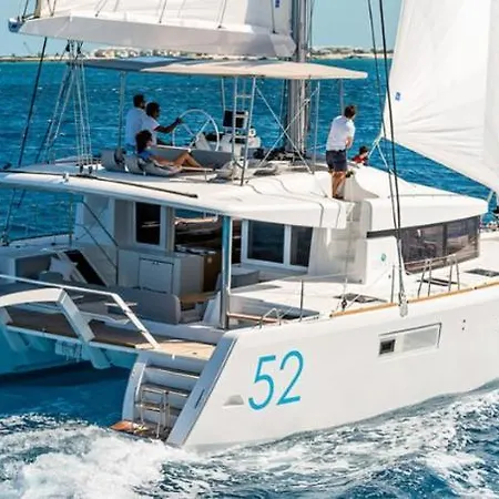 Catamaran Turkey By Louis Bådhotel *